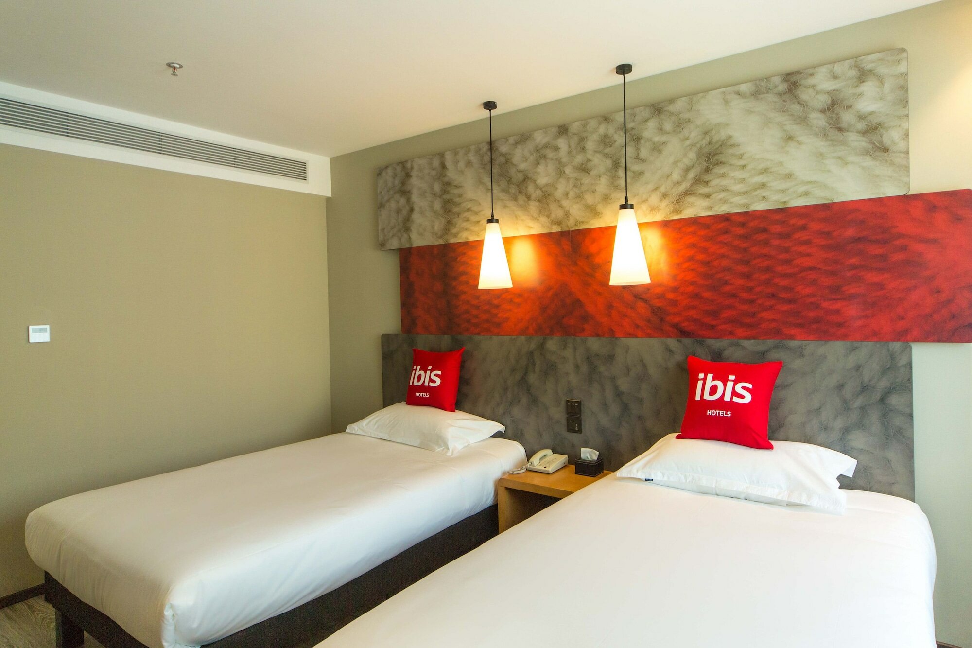 Фото Ibis Lanzhou Dongfanghong Plaza Hotel