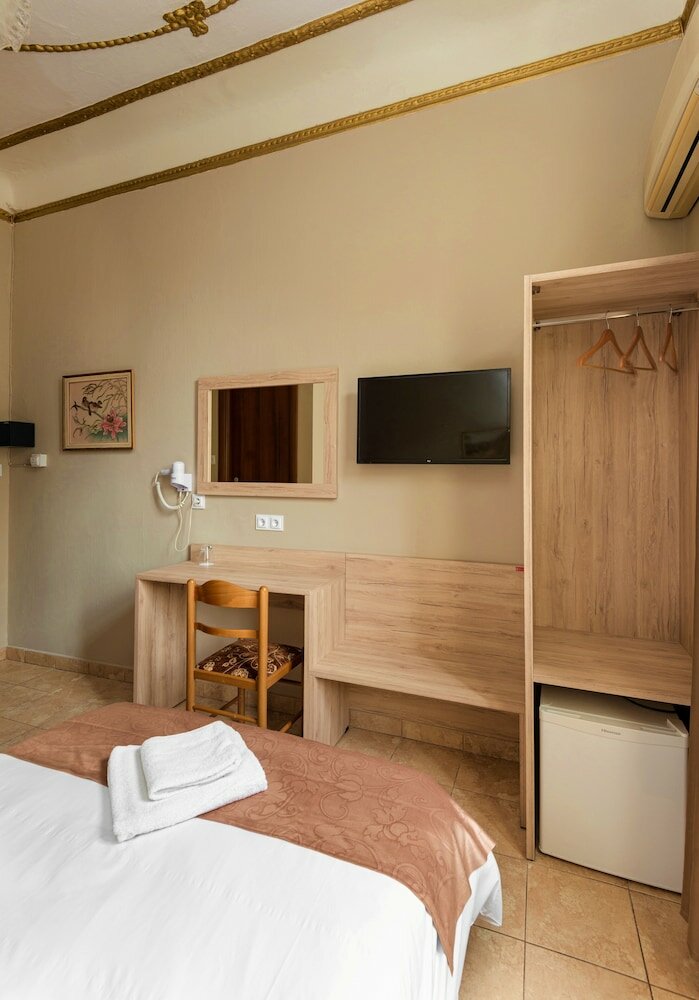 Фото Nea Metropolis Hotel