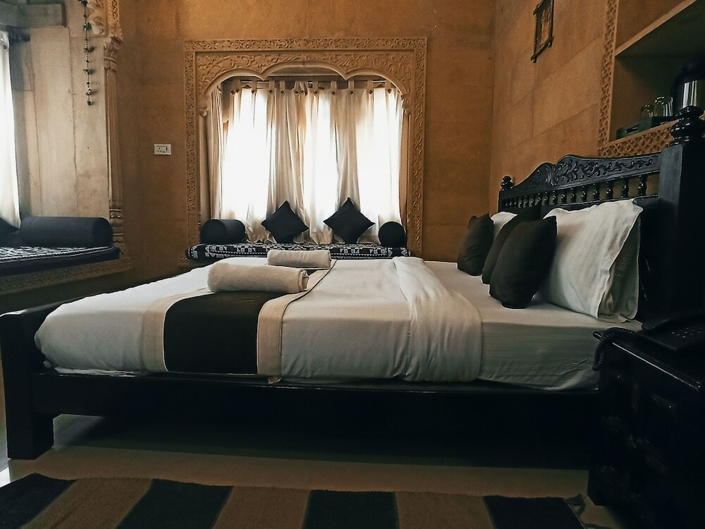 Фото Hotel Royal Haveli