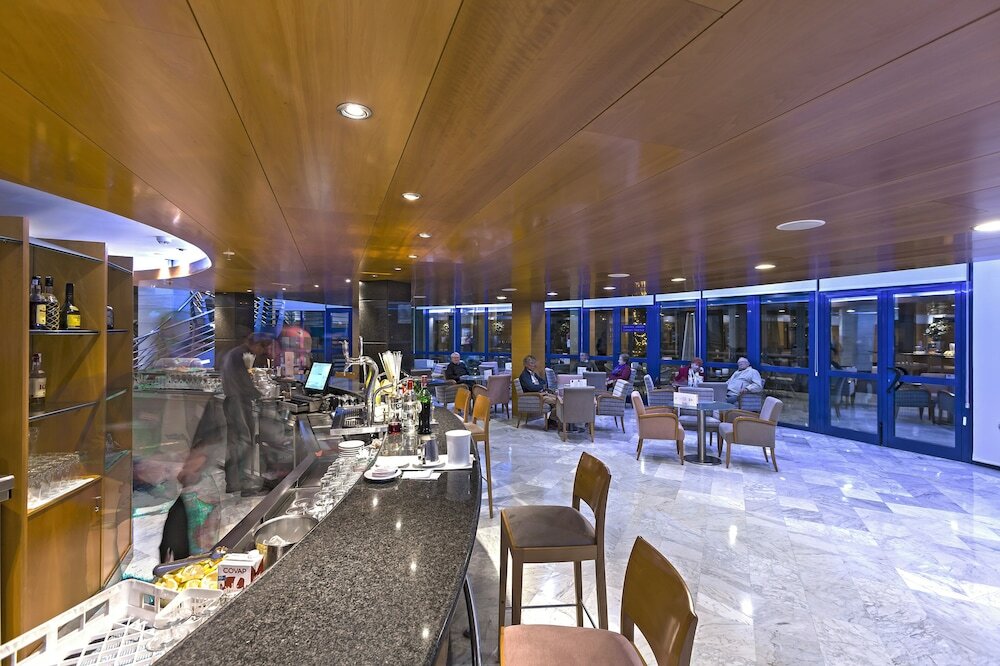 Фото Hotel Madeira Centro