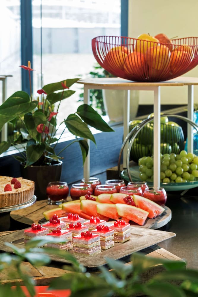 Фото Park Inn by Radisson Leuven