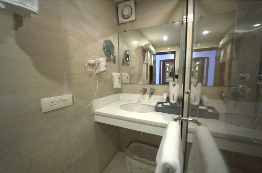 Фото Hotel Jsr Continental