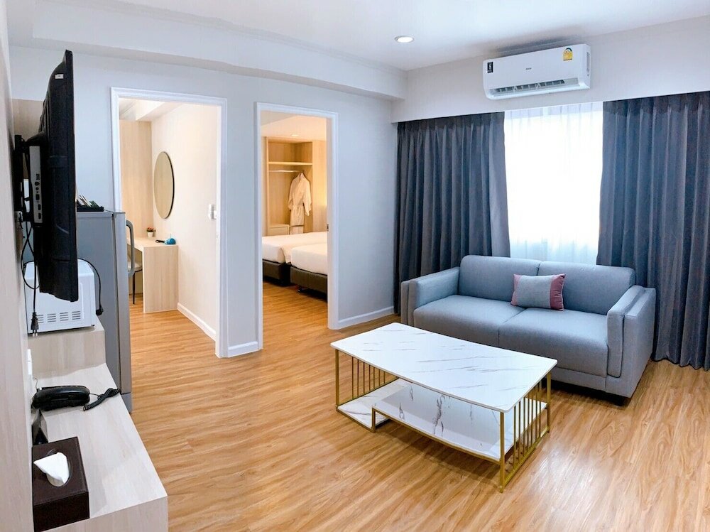 Фото Miloft Sathorn Hotel