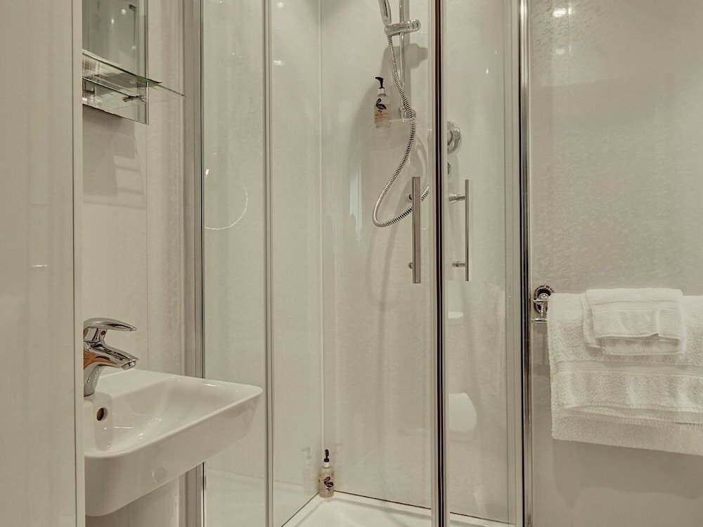 Фото Bosavern House