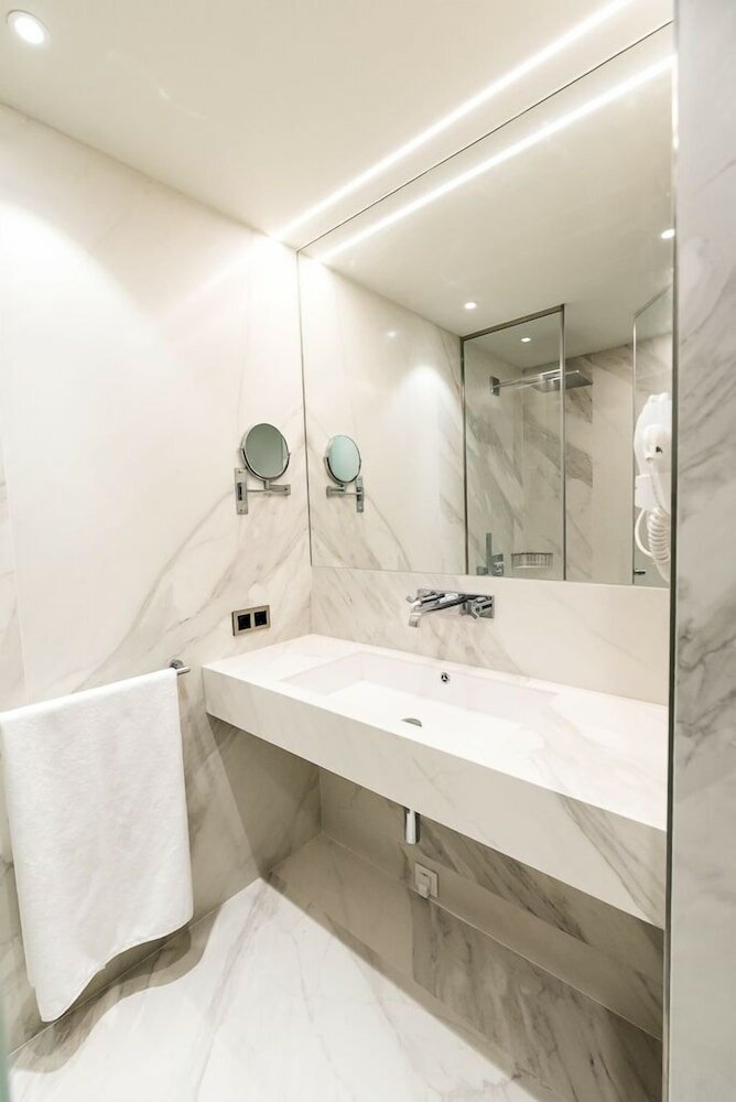 Фото Ansares Hotel