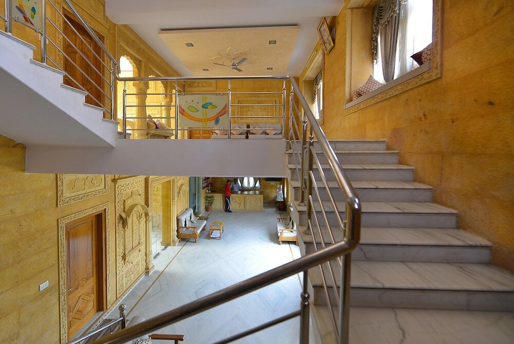 Фото Hotel Sky Plaza