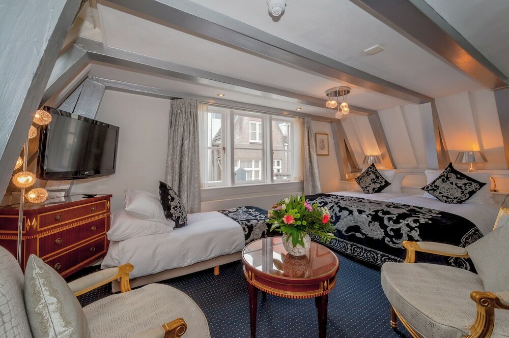 Фото Ambassade Hotel