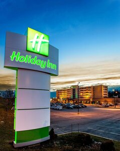 Гостиница Holiday Inn Laval Montreal