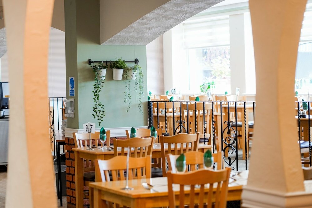 Фото The Craig-Y-Don Hotel