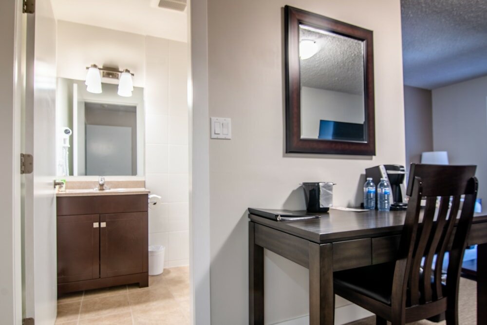 Фото Northwood Plaza Hotel