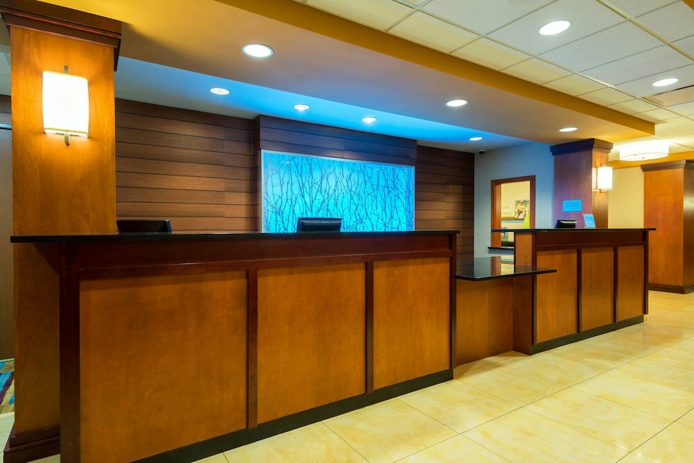 Фото Fairfield Inn & Suites by Marriott Louisville Downtown