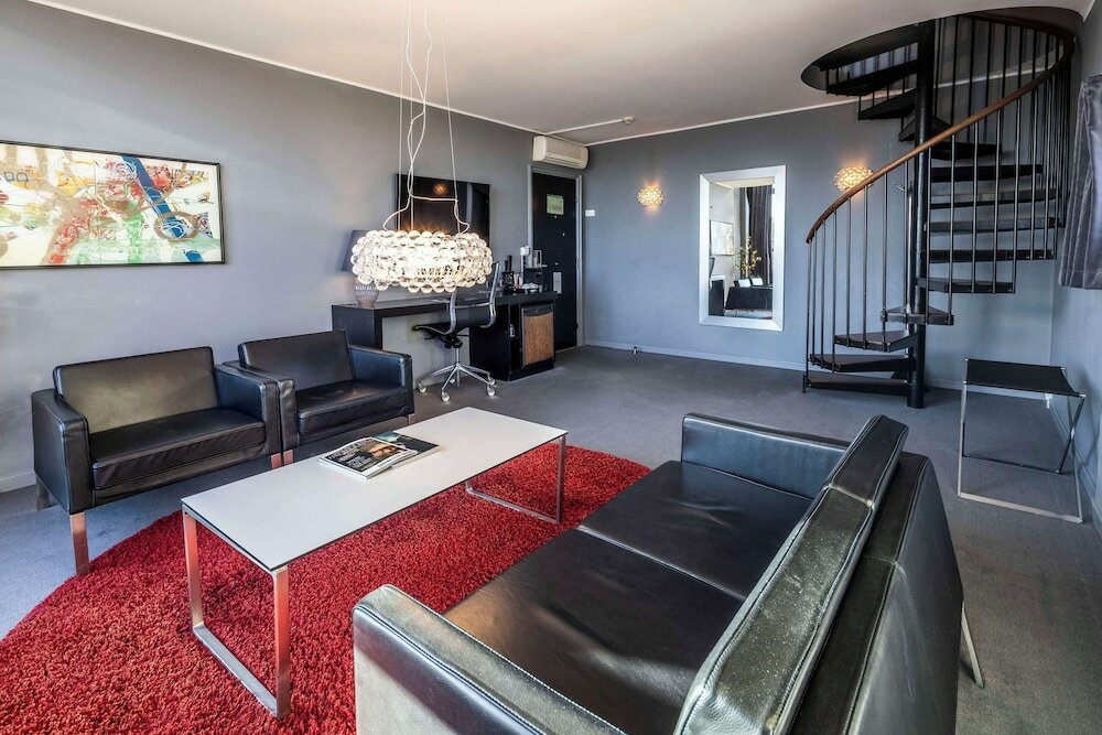 Фото Scandic Front