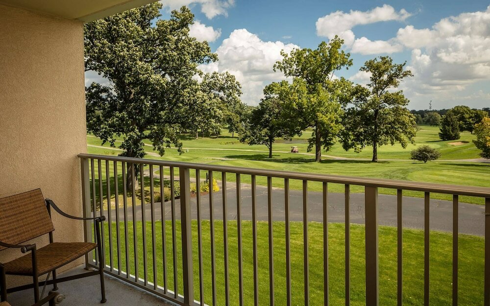 Фото Eaglewood Resort and SPA