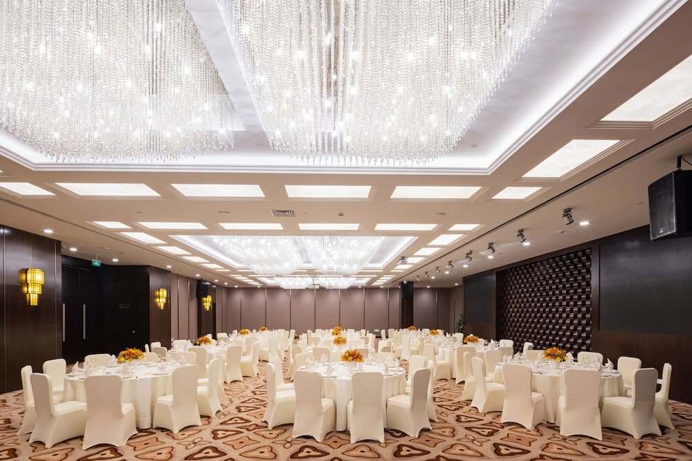 Фото Broadway Mansions Hotel