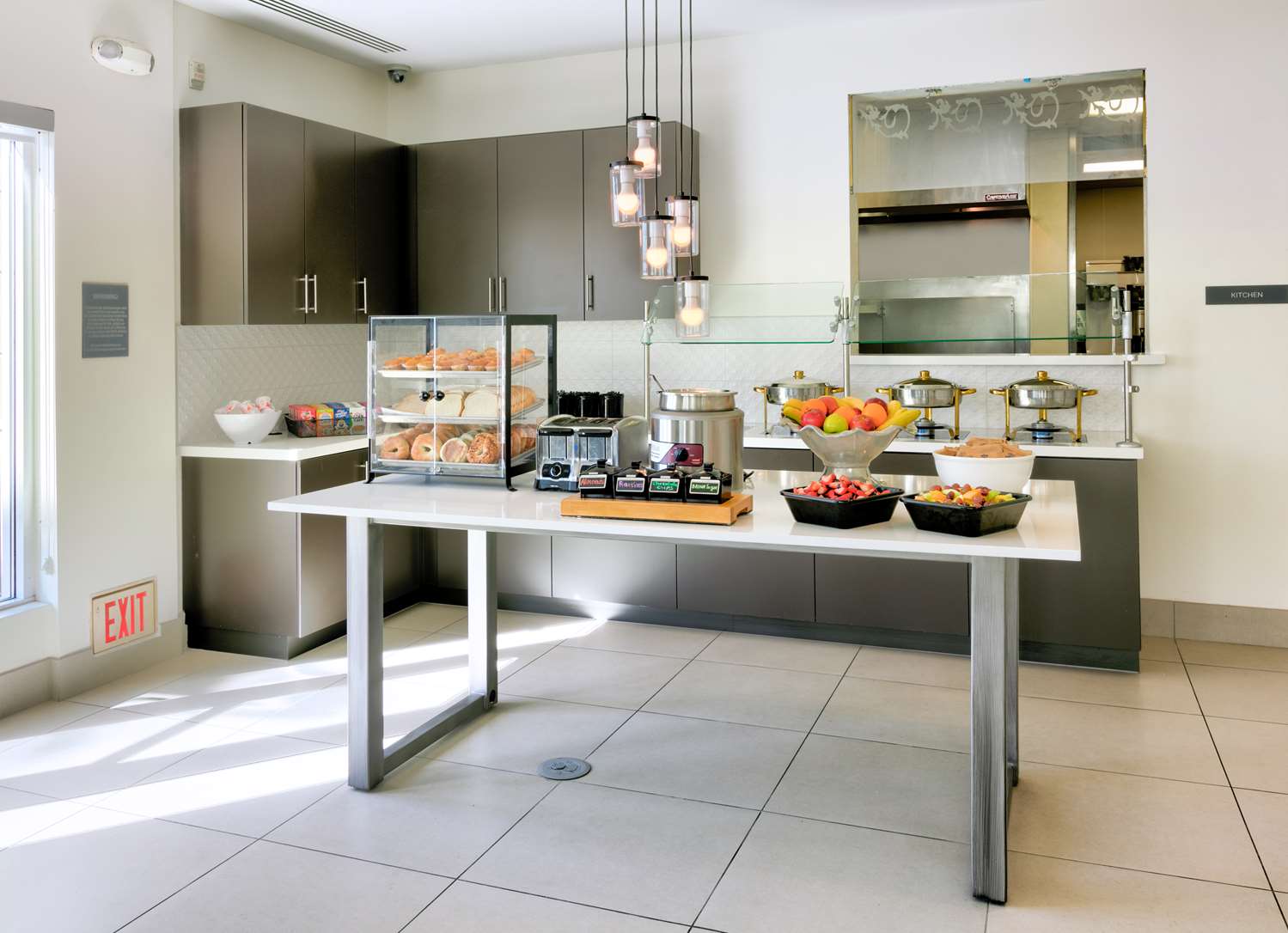 Фото Hilton Garden Inn Irvine East/Lake Forest