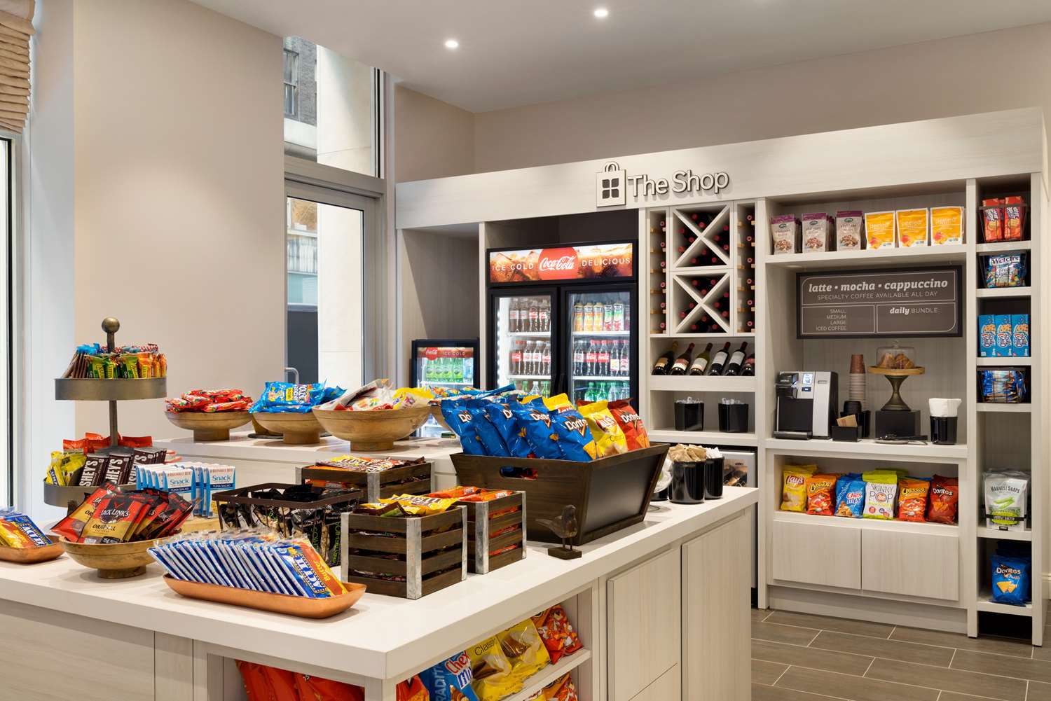 Фото Hilton Garden Inn New York Times Square South