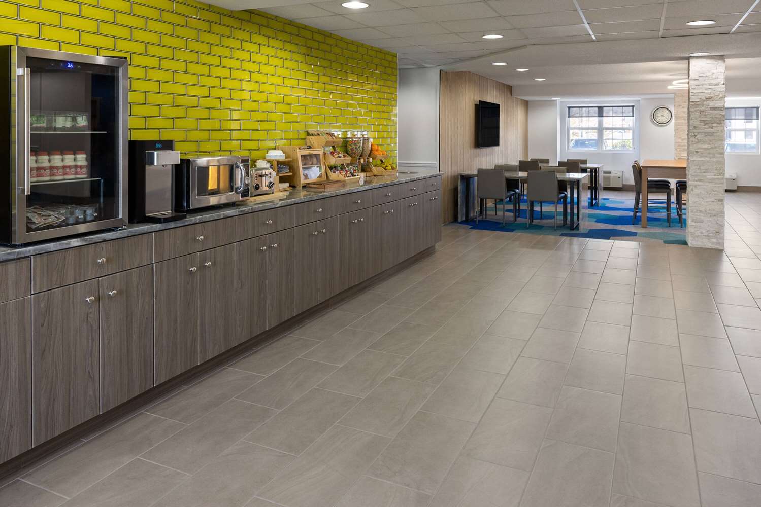 Фото Microtel Inn & Suites by Wyndham Dover