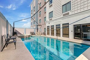 Гостиница AmerikSuites Laredo Behind Mall Del Norte