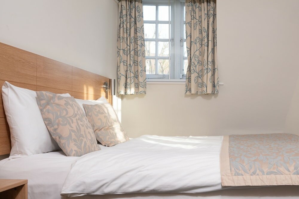 Фото Отель Fox Connaught London ExCeL