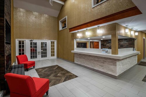 Внешний вид отеля Ramada by Wyndham Groton в Гротоне, фото 4