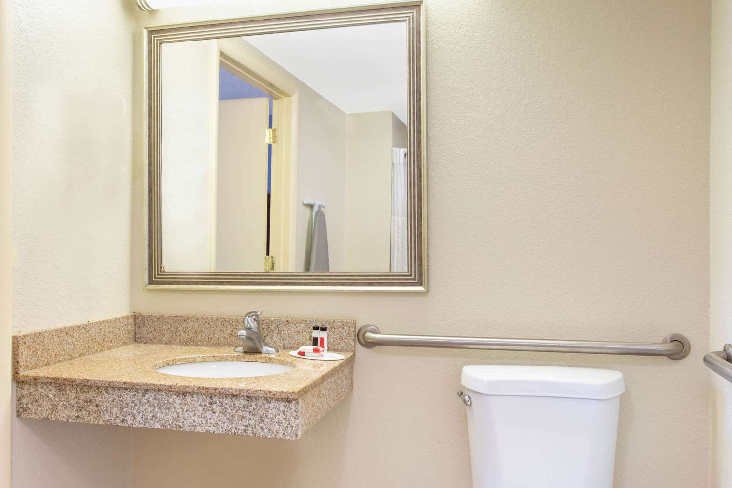 Фото Red Roof Inn Baltimore