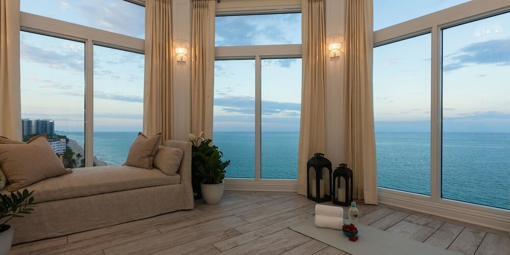 Фото Owner Rentals at Pelican Grand Beach Resort