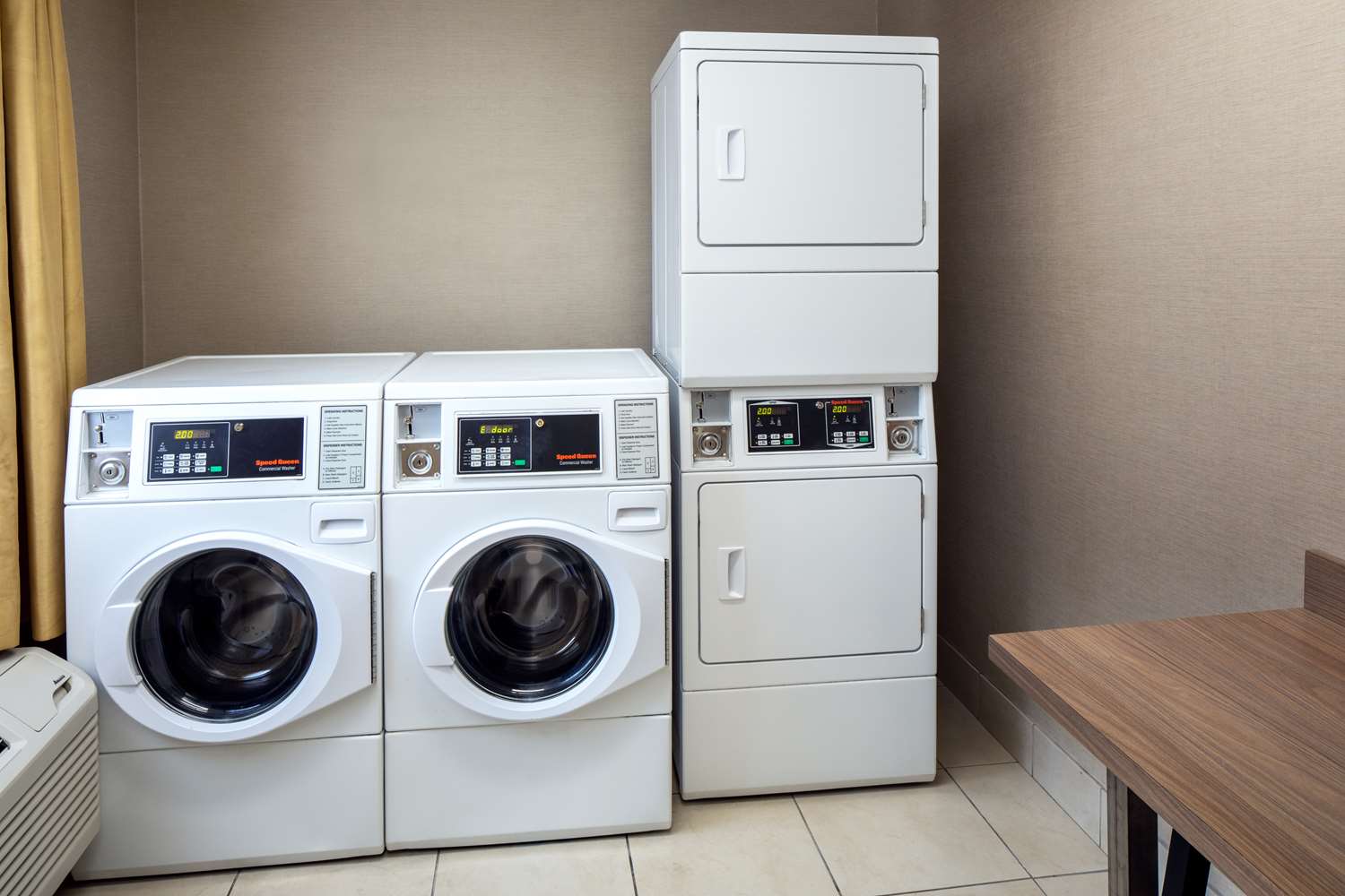 Фото Hilton Garden Inn Arcadia/Pasadena Area