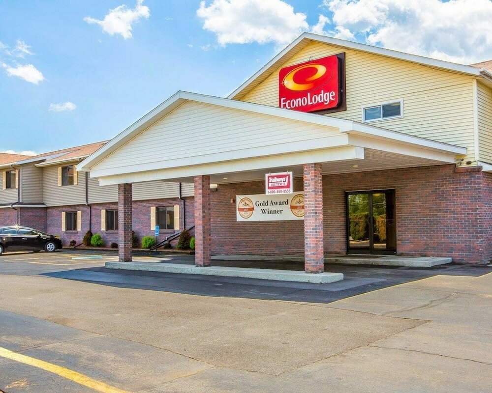 Фото Econo Lodge Massena Hwy 37