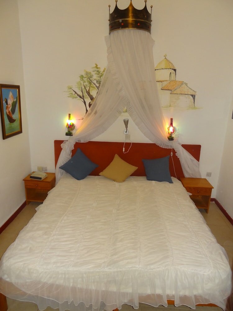 Фото Kiniras Traditional Hotel & Restaurant