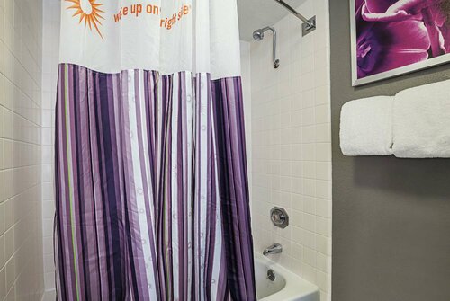 Гостиница La Quinta Inn & Suites by Wyndham Rancho Cordova Sacramento в Ранчо Кордове