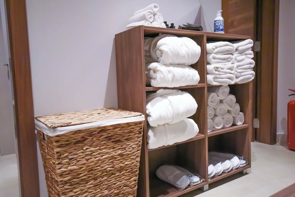 Фото Central Point Hotel