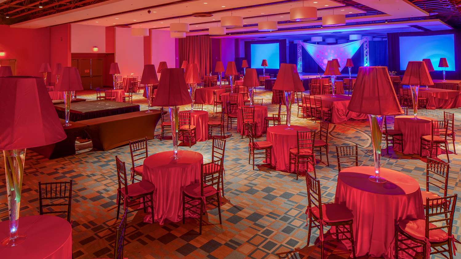 Фото Doubletree by Hilton Hotel Miami Airport & Convention Center