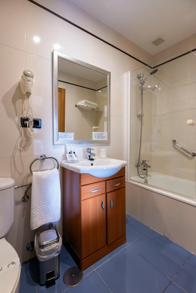 Фото Hotel Puerta del Oriente