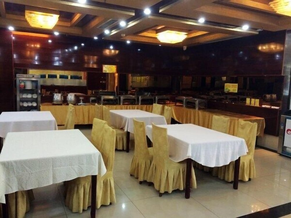 Фото Jinjiang Inn Style Jinan Wuyingshan Road North