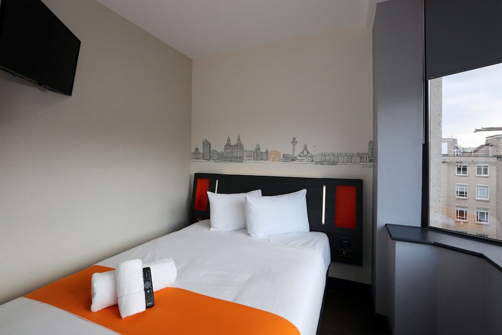 Фото EasyHotel Liverpool City Centre