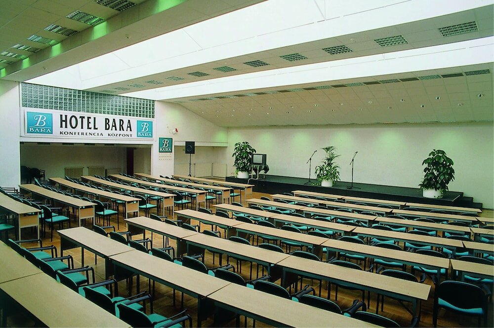 Фото Hotel Bara Budapest