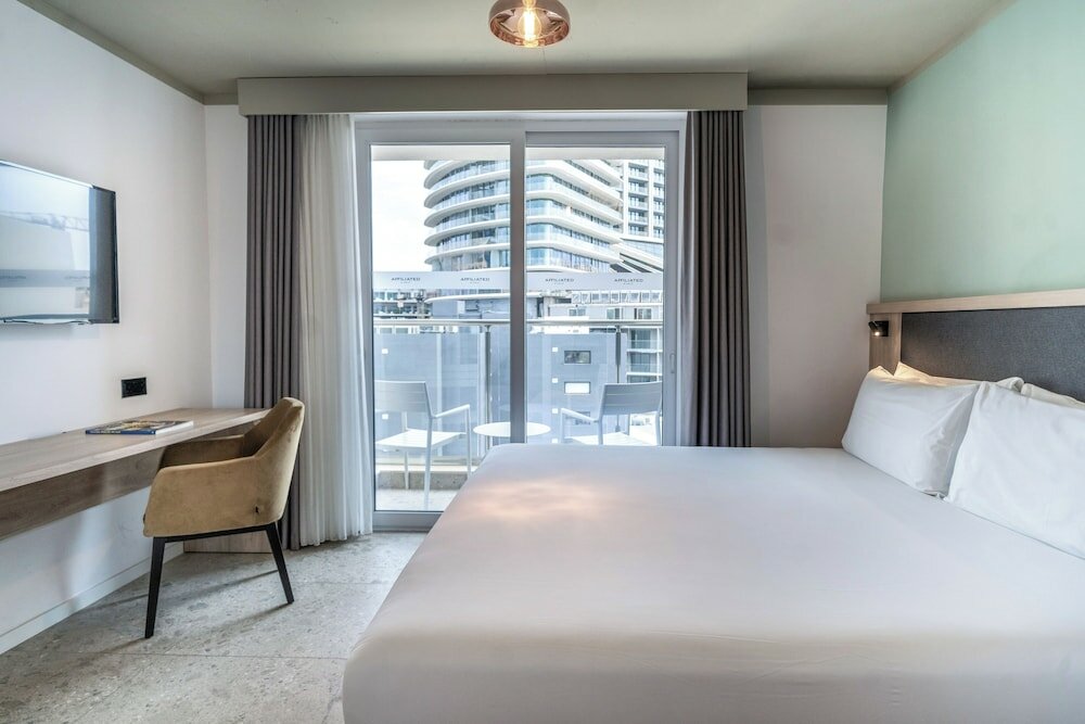 Фото Hotel Mistral St. Julian's, Affiliated by Meliá