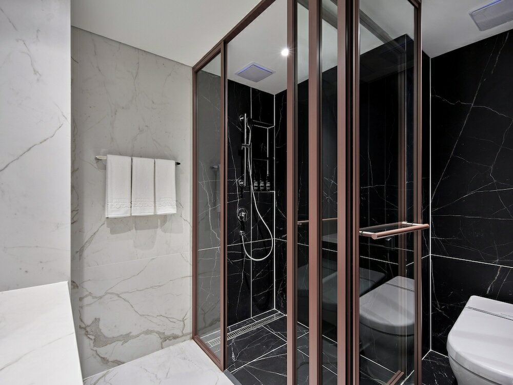 Фото Hotel The Botanik Sewoon Myeongdong