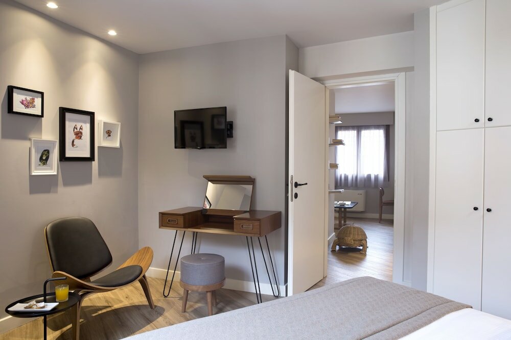 Фото Apollon Library Suites