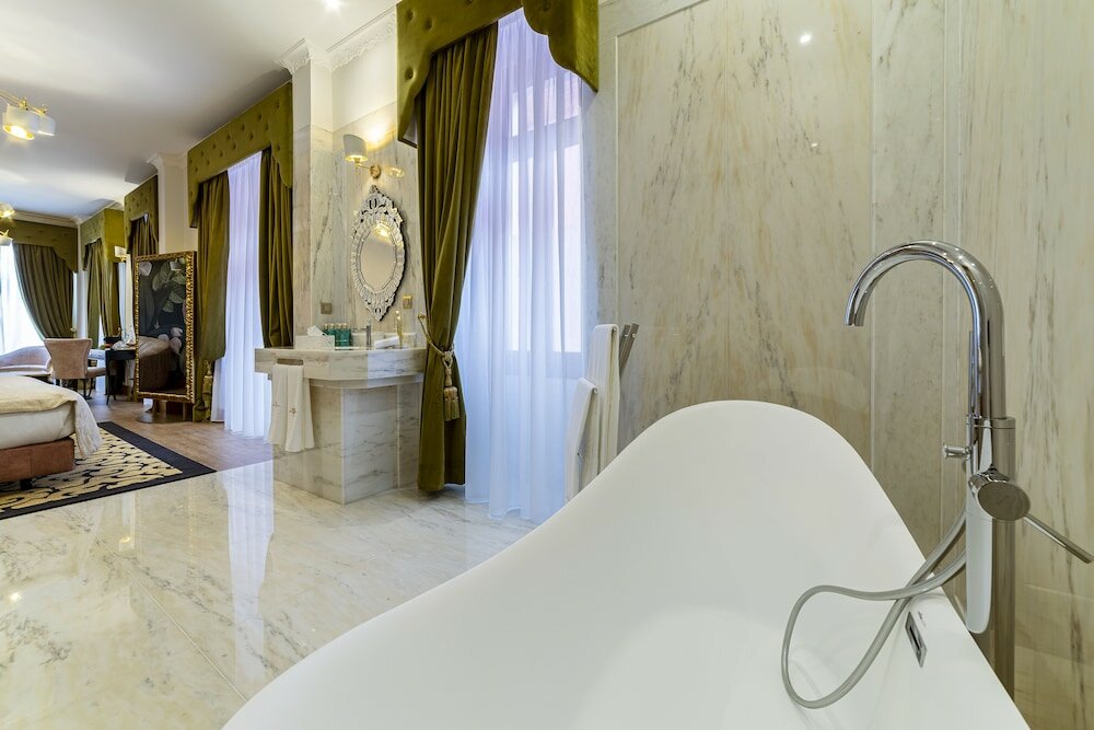 Фото Sintra Marmoris Camelia