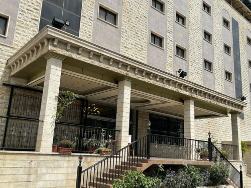 Гостиница Boulevard Palace Hotel в Монровии