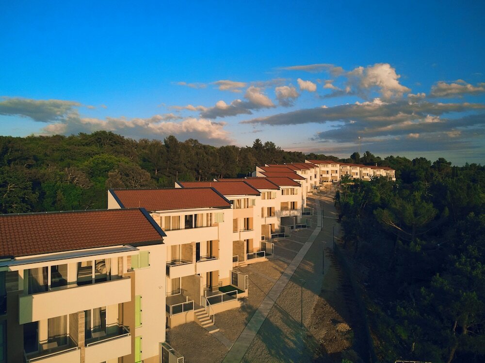 Фото Malinska Green Apartments