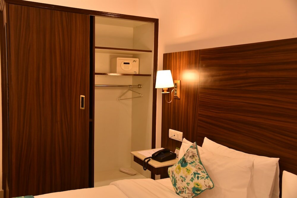 Фото Mastiff Hotel Gopalpur