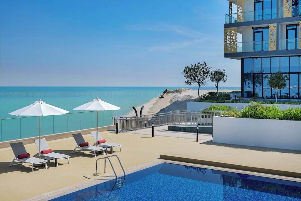 Фото Beach Bay Hotel Mirfa