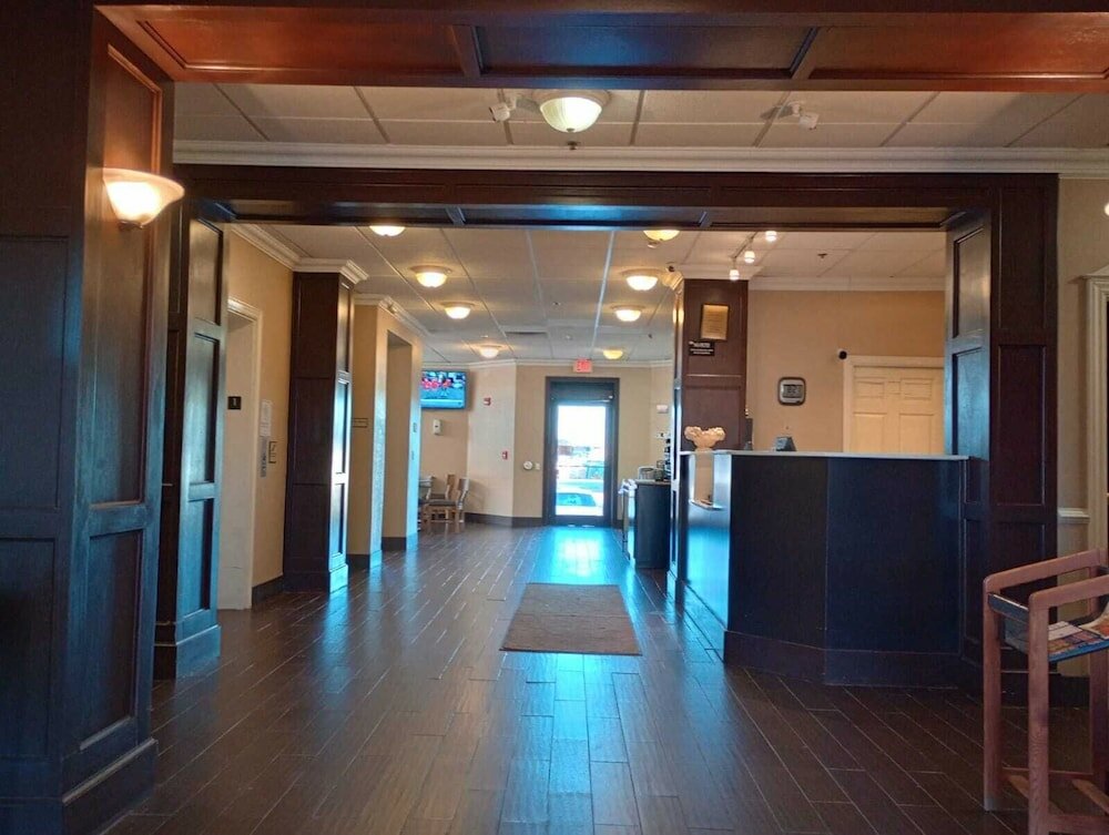 Фото Comfort Inn at Northwest Expressway