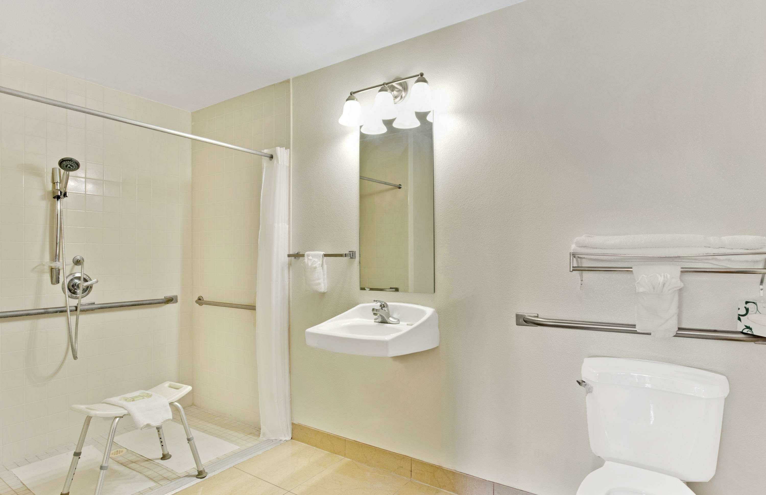 Фото Super 8 by Wyndham Tucson/Grant Road Area Az