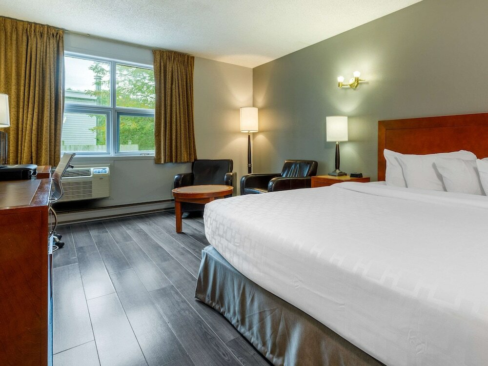 Фото Clarion Pointe Quebec Airport