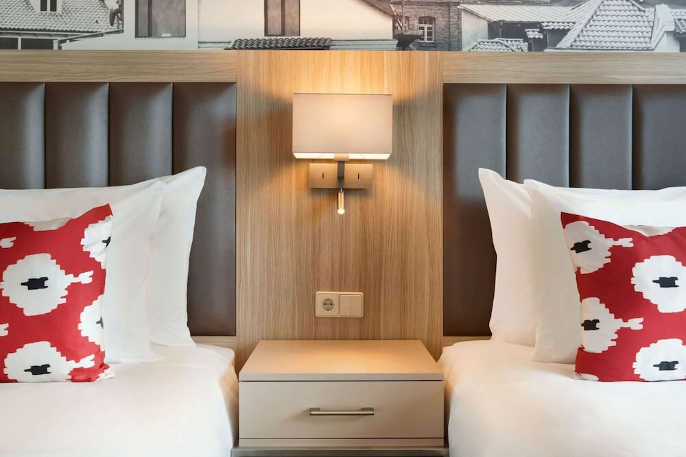 Фото Tbilisi Saburtalo Hotel by Mercure