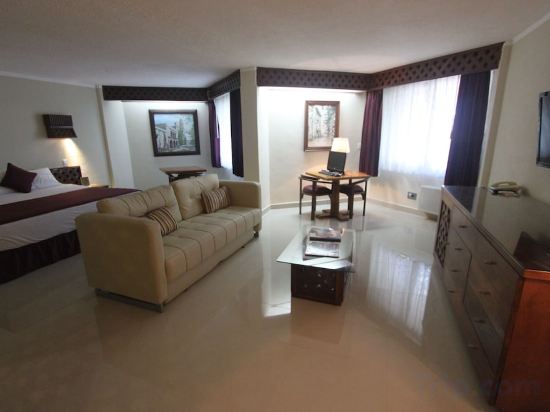 Фото Hotel Plaza Kokai