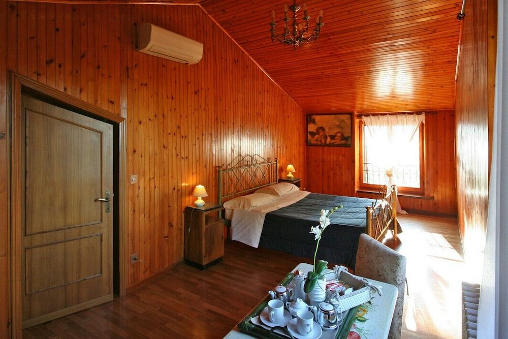 Фото Podere Caldaruccio La Pineta